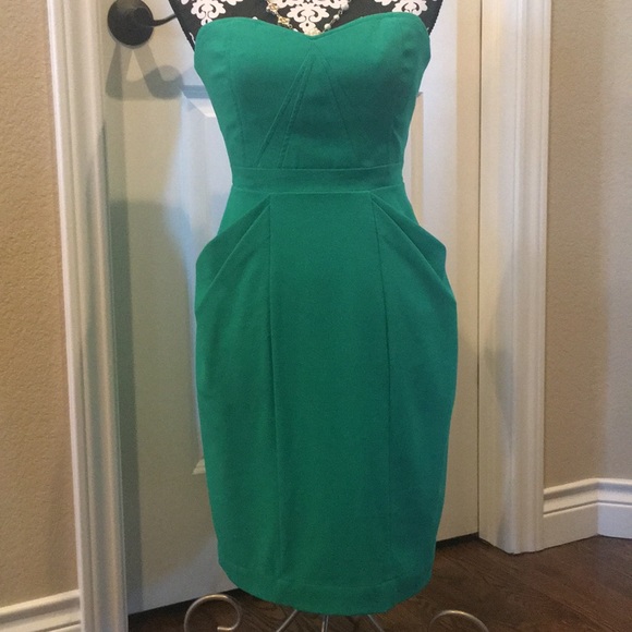 BCBGMAXAZAZRIA strapless dress - Picture 3 of 5